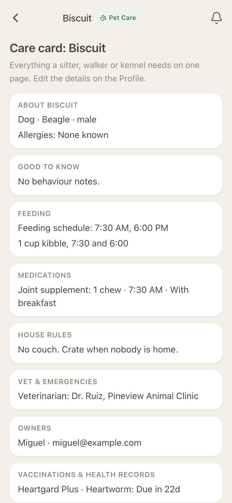 Ficha de cuidado de HuddleCare para un perro: sobre la mascota, a tener en cuenta, horario de comidas, medicamentos, normas de la casa, veterinario y emergencias, dueños e historial de salud