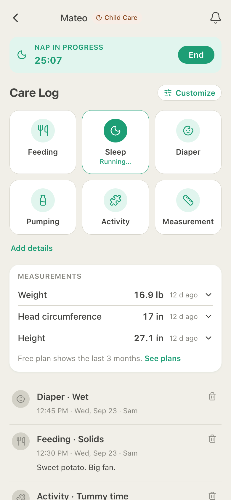 Registro de cuidado de HuddleCare para un bebé con una siesta en curso, una cuadrícula con comida, sueño, pañal, extracción de leche y actividad, y los registros de hoy